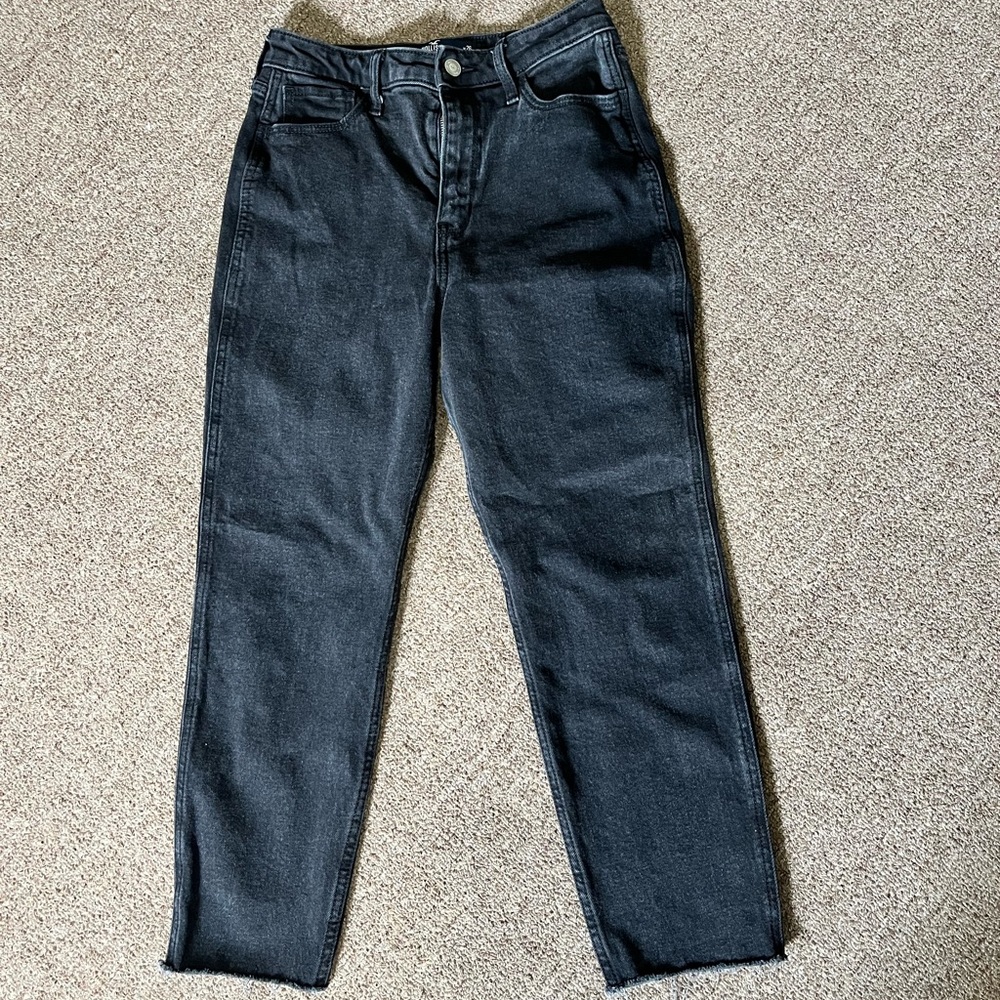 Hollister ultra-high rise mom Jean
